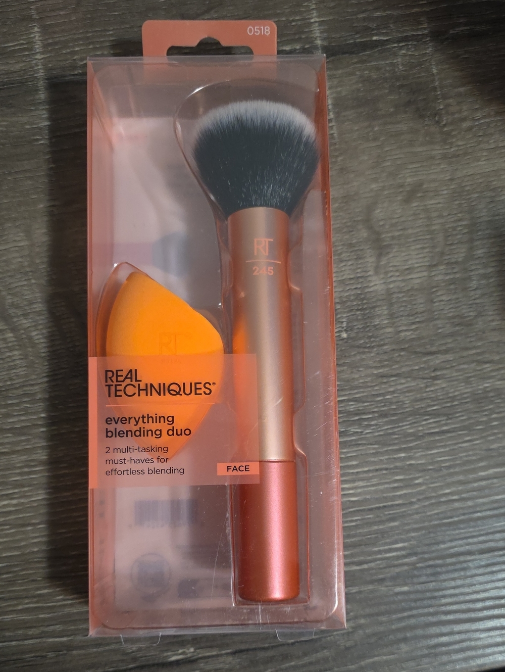 Real Techniques Rose Gold Face Brush with Orange Blending Sponge Duo